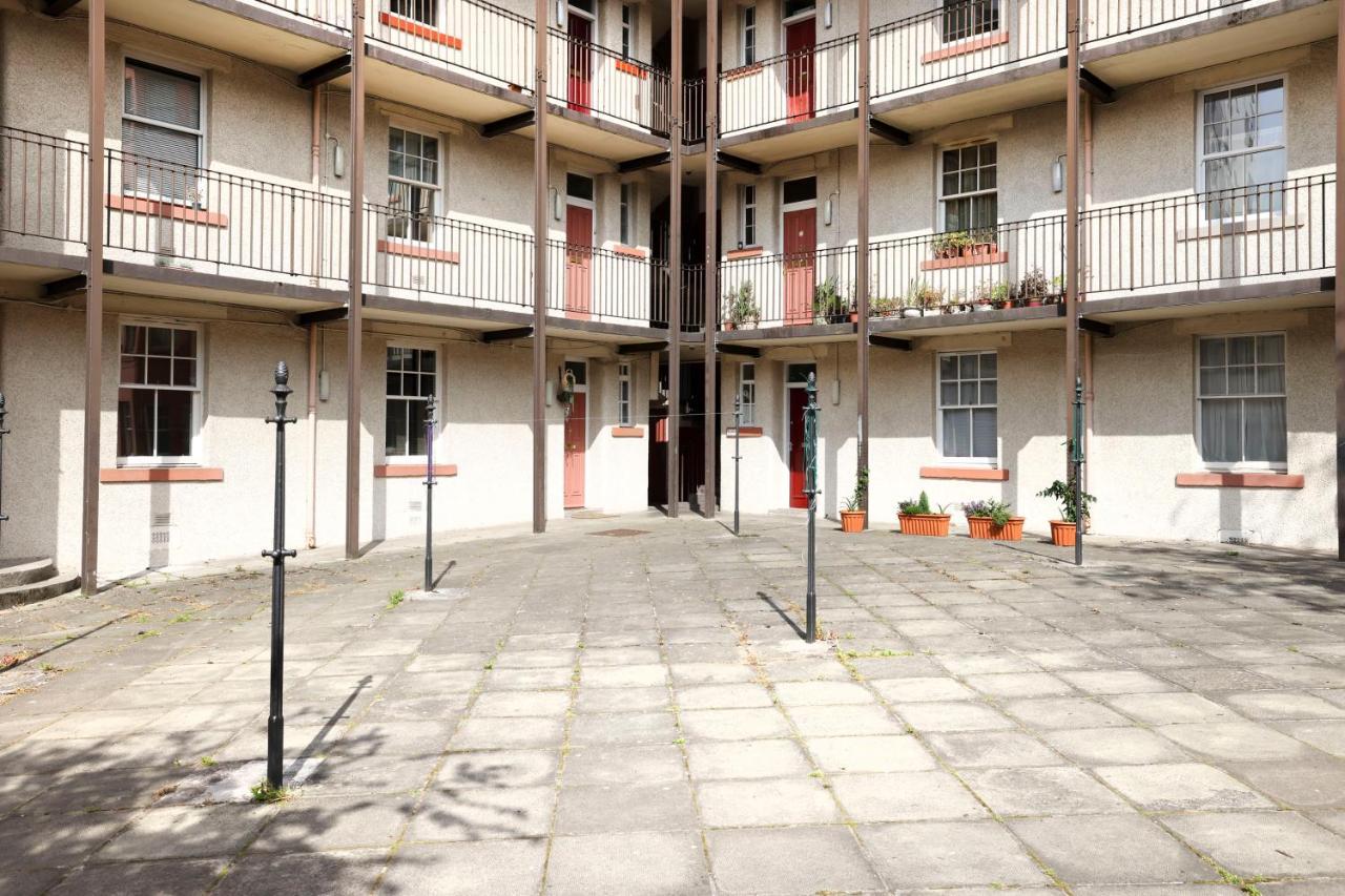 Stunning 2 Bed Apt Nr The Royal Mile & The Castle Edimburgo Exterior foto